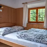 Srednja Vas Feriehus *